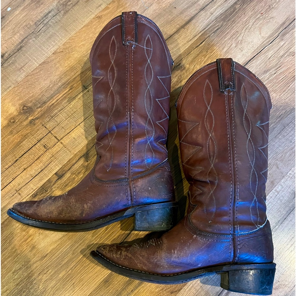 Vintage Acme cowboy, cowgirl boots